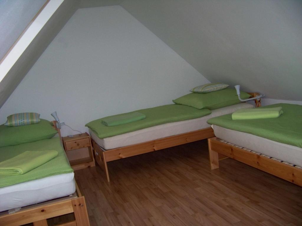 Tisá 488 room 3